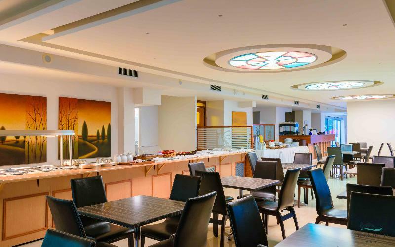 איריה Junior Hotel מראה חיצוני תמונה