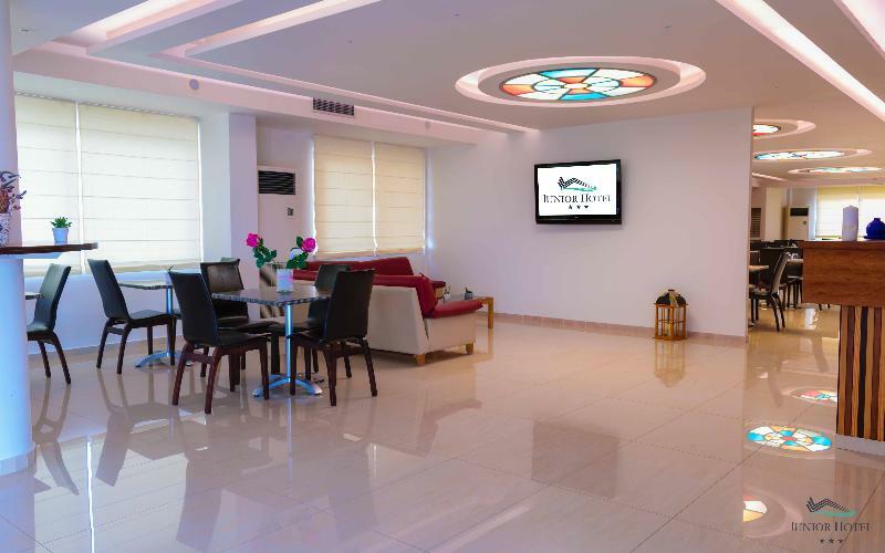 איריה Junior Hotel מראה חיצוני תמונה