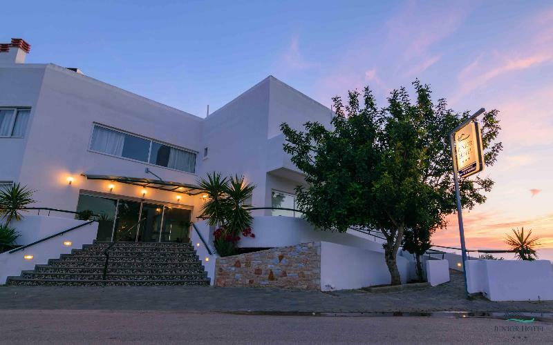 איריה Junior Hotel מראה חיצוני תמונה