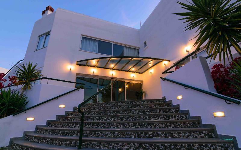 איריה Junior Hotel מראה חיצוני תמונה