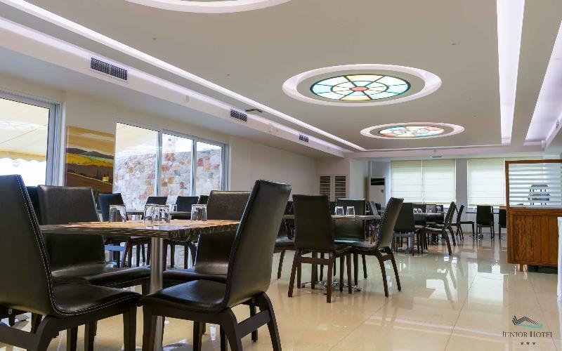 איריה Junior Hotel מראה חיצוני תמונה
