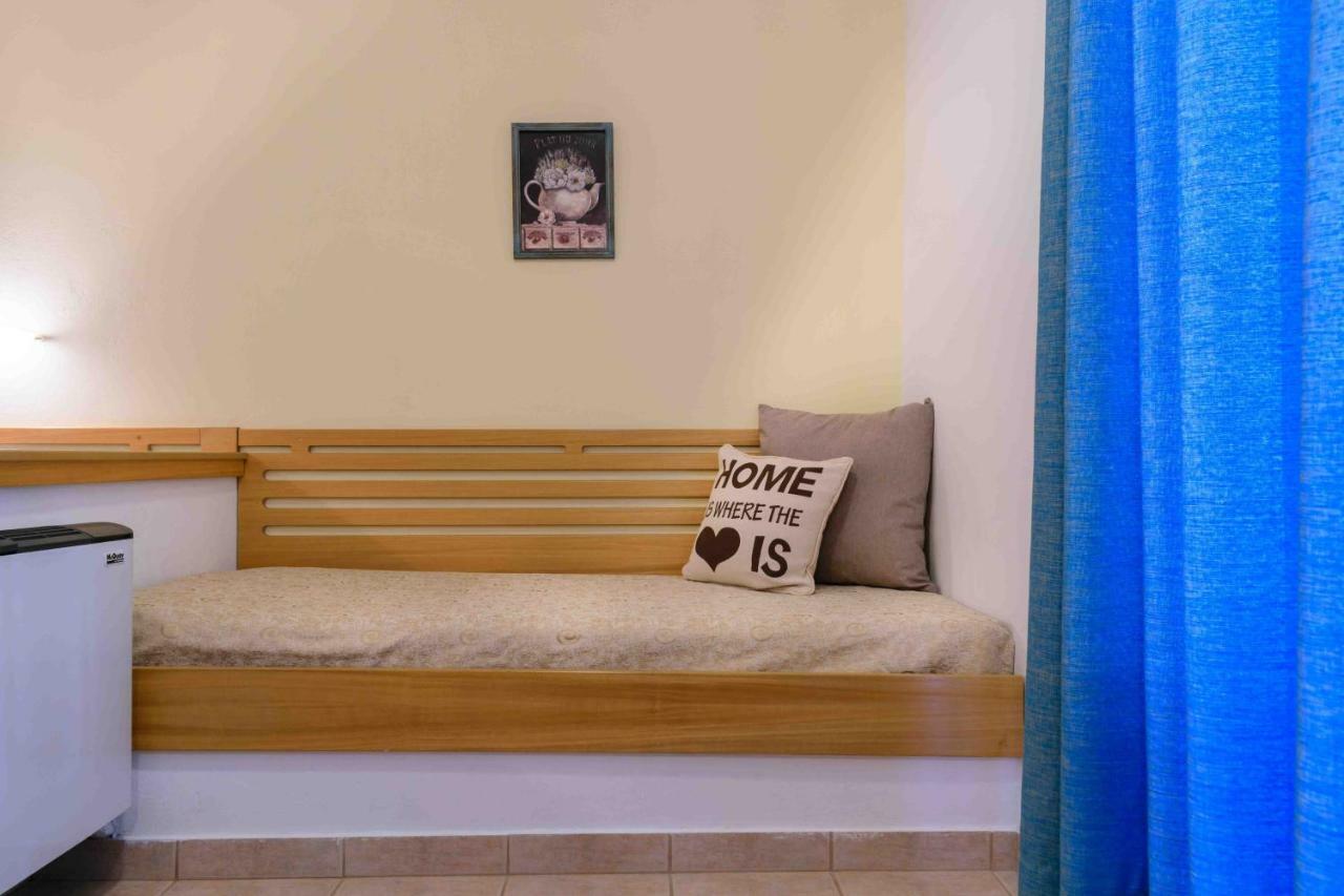 איריה Junior Hotel מראה חיצוני תמונה